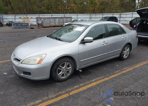 2006 Honda Accord 2.4 Se from USA, damaged, VIN 1HGCM55326A090368